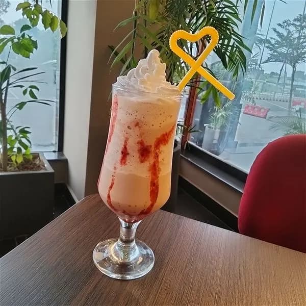 Strawberry Frappe