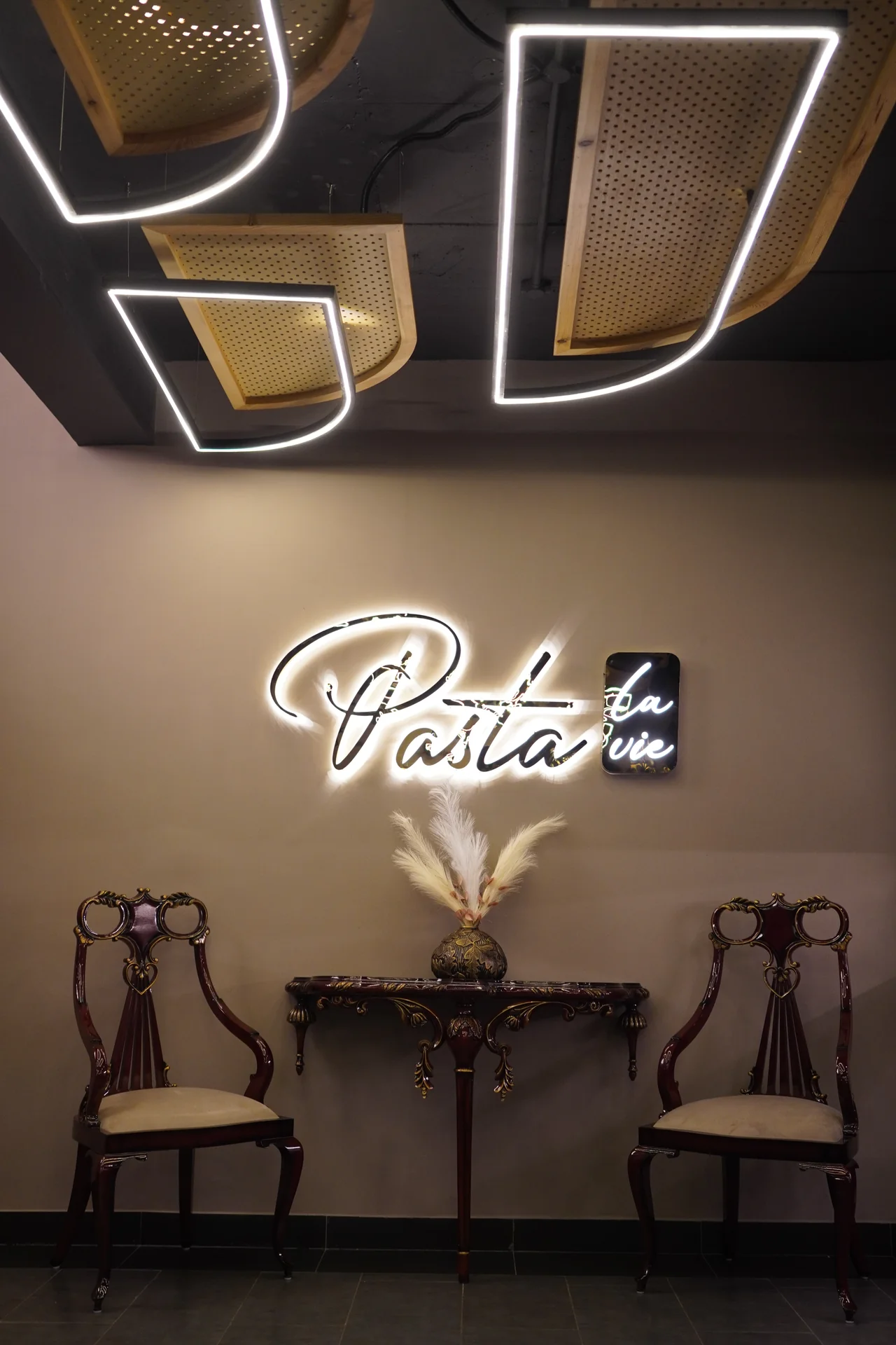 Pasta La Vie